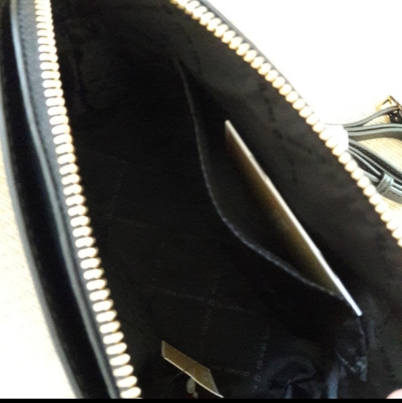 NWT MICHAEL KORS LEATHER CINDY DOME CROSSBODY BAG - Picture 4 of 10